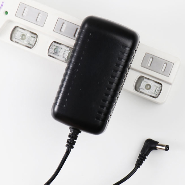 12V3A対応ACアダプタ