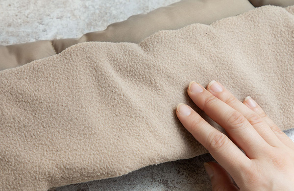 電熱ネックウォーマー すぐぬっく ネック グレージュ