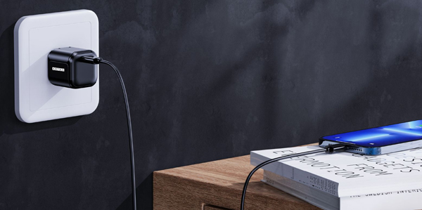 Power Delivery対応 AC充電器/33W/USB Type-C 1ポート/ブラック & Type-C to Cケーブルセット