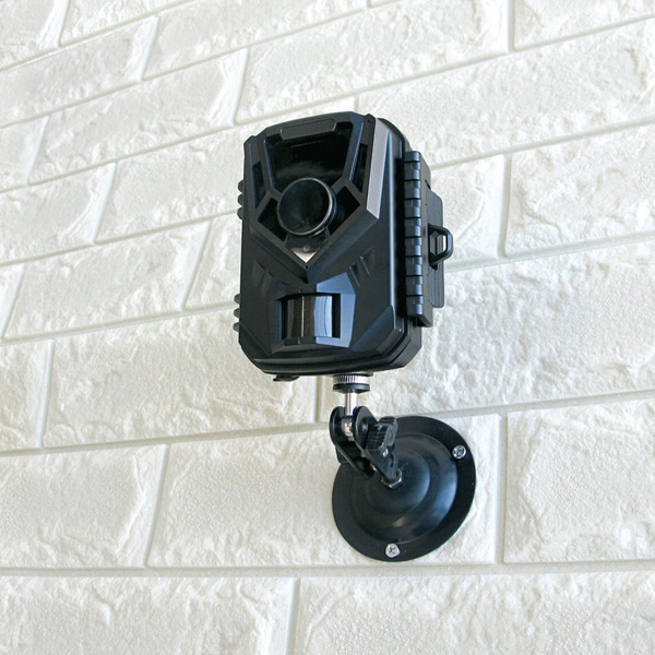 電池式センサーカメラ