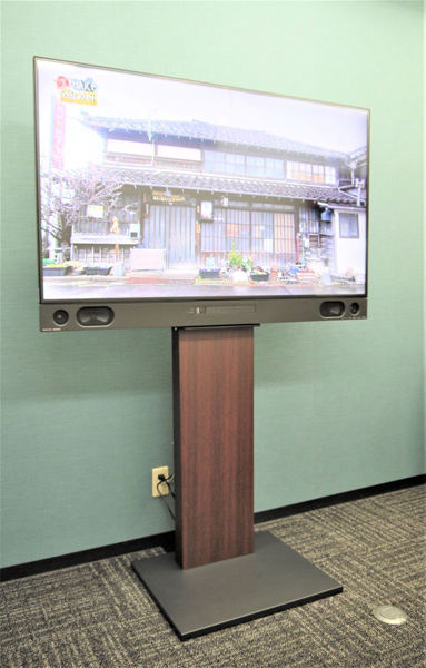 テレビ搭載 斜め画像