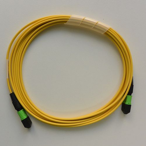 MPOパッチコード シングルモード-12芯 MPO(Pin無)/MPO(Pin無) メソッドB 3m 黄色