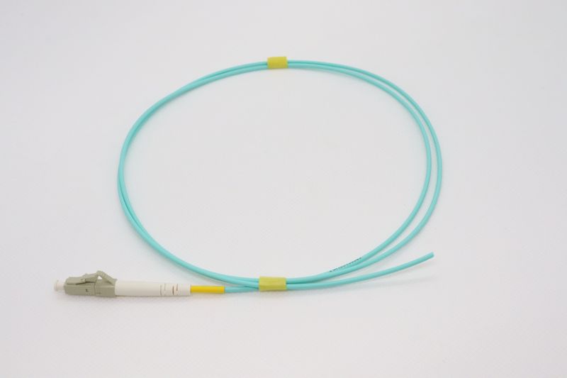 10G光パッチコード GI50 OM4 単芯 片端LC 2m アクア