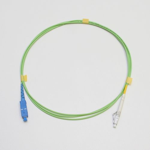 マルチモード光パッチコード GI50 単芯 LC-SC 5m 若草色