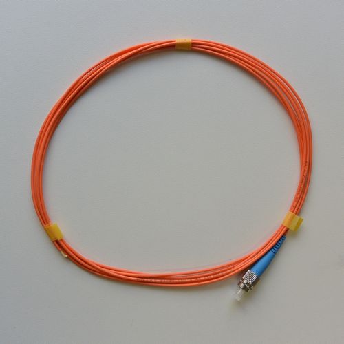 マルチモード光パッチコード GI62.5 単芯 片端FC 3m 橙色