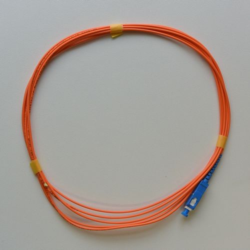 マルチモード光パッチコード GI62.5 単芯 片端SC 2m 橙色