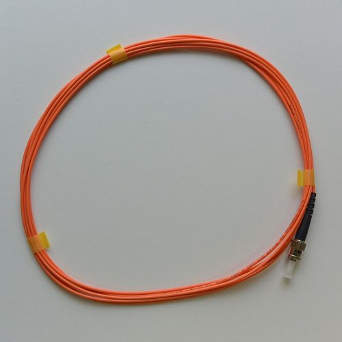 マルチモード光パッチコード GI62.5 単芯 片端ST 3m 橙色