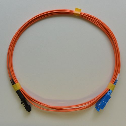 マルチモード光パッチコード GI50 2芯メガネ MTRJ(M)-SC 3m 橙色