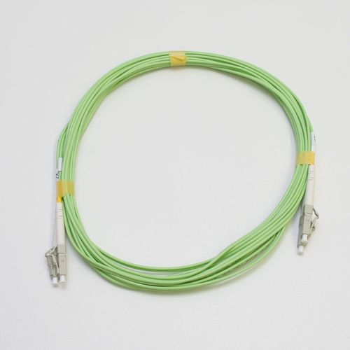 マルチモード光パッチコード GI50 2芯メガネ LC-LC 8m 若草色