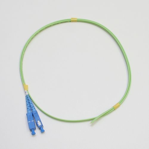 マルチモード光パッチコード GI50 2芯メガネ 片端SC 2m 若草色
