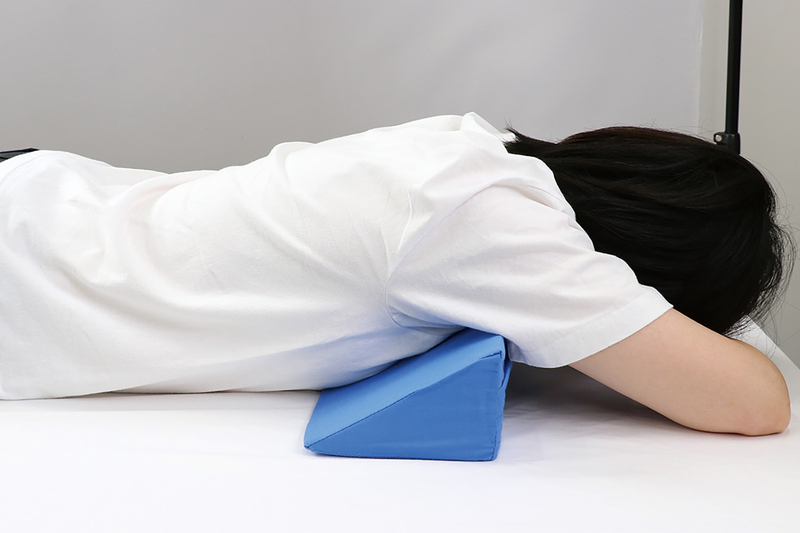 三角クッション