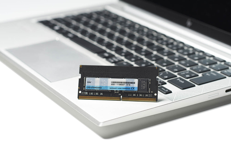 CFD スタンダードメモリ DDR4-2400 PC4-19200 ノート用 8GB D4N2400CS-8G