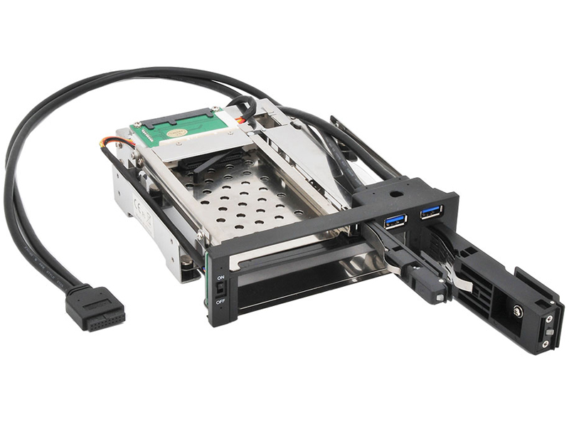 iStarUSA マルチリムーバブルラック V2 3.5+2.5 SATA ＆ USB