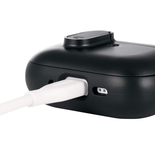 AirPods Pro 3対応TOUGH SLIM Lockケース/カラビナ付/ブラック