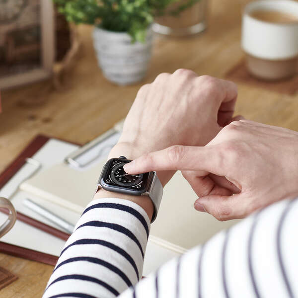 Apple Watch 44/42mm用バンド/ステンレス/ミラネーゼタイプ/シルバー