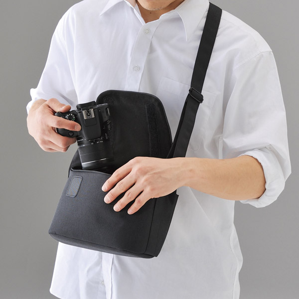 一眼カメラ用ショルダーバッグ/normas/カジュアルタイプ/ブラック