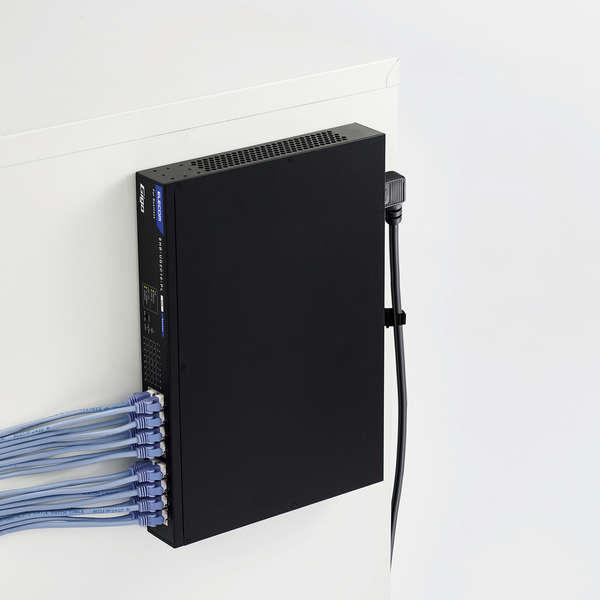 法人用ノン・インテリジェントスイッチングハブ/Gigabit対応/PoE/16ポート/電源内蔵モデル/小型筐体/ファンレス/3年保証