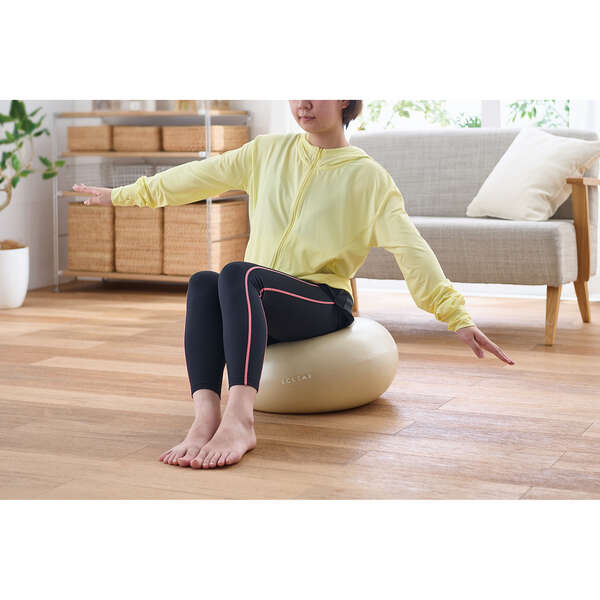 バランスボール/エクリアスポーツ/ドーナツ型/Lサイズ/直径50cm/アイボリー