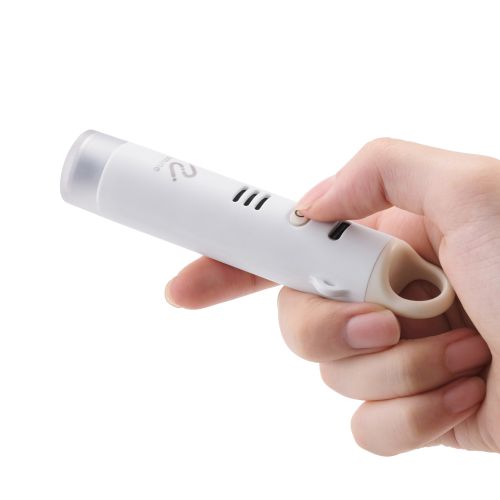 スマートトラッカー/防犯ブザー/IP65設計/iOS対応/4機能搭載/充電式/ホワイト