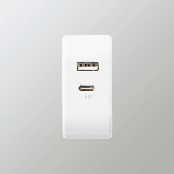 AC充電器/スマホ・タブレット用/USB Power Delivery準拠/20W+12W/USB-C1ポート/USB-A1ポート/ホワイトフェイス