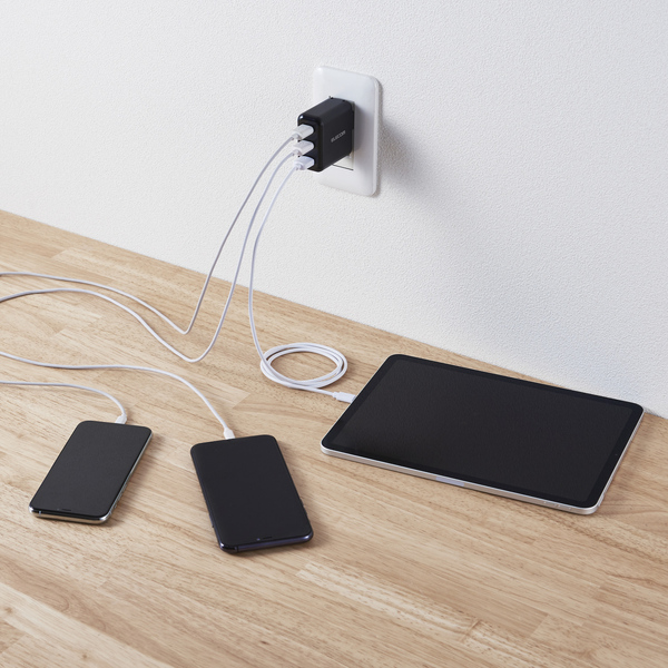 AC充電器/スマホ・タブレット用/3.6A出力/USB-Aメス3ポート/おまかせ充電搭載/ブラック