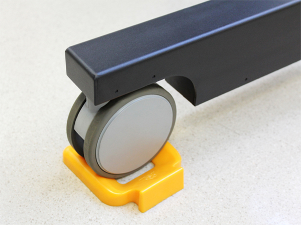 キャスターホルダー