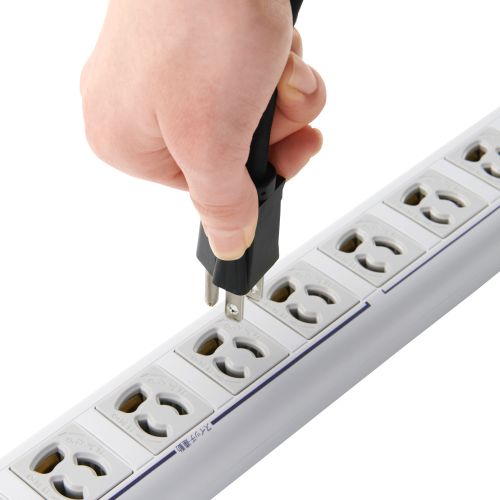 RoHs準拠OAタップ/3P/10個口/2Pスイングプラグ/雷ガード/2m