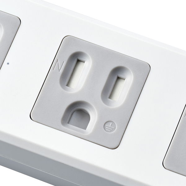 3pinタップ/マグネット付/ホコリシャッター付/4個口/2.5m/ホワイト