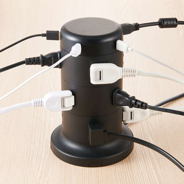 タワー型タップ/12個口/雷サージ付/ホコリ防止シャッター付/固定可能/5ポート合計出力4.8A/2.0m/ブラック