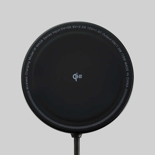 マグネットQi2規格対応ワイヤレス充電器/15W/2way/卓上/ブラック