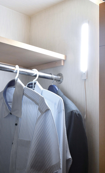 LED多目的灯 明暗人感センサー 昼光色