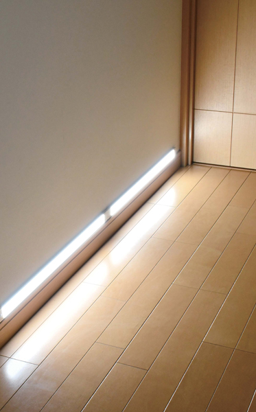 LED多目的灯 明暗人感センサー 昼光色