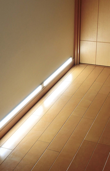 LED多目的灯 明暗人感センサー 電球色