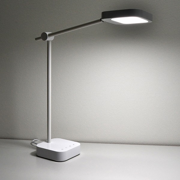 LEDデスクライト USB給電ポート付