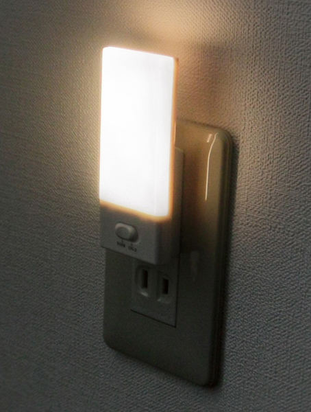 LEDセンサー付ライト