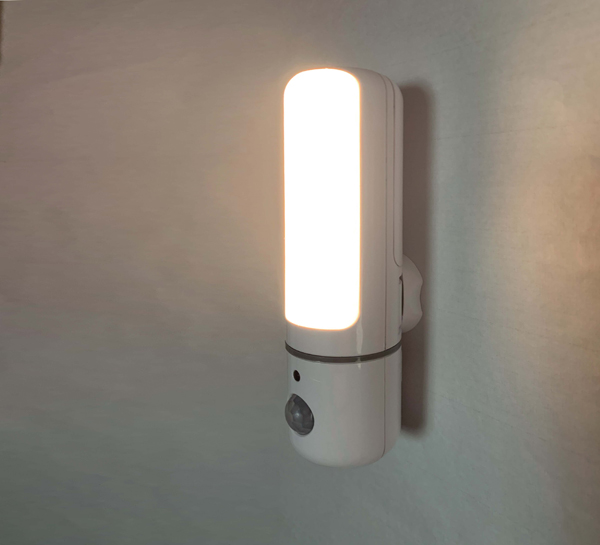 LEDセンサー付ライト