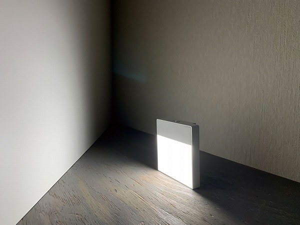 LEDセンサー付きライト