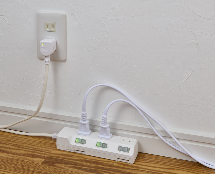 耐雷スイッチ付タップ