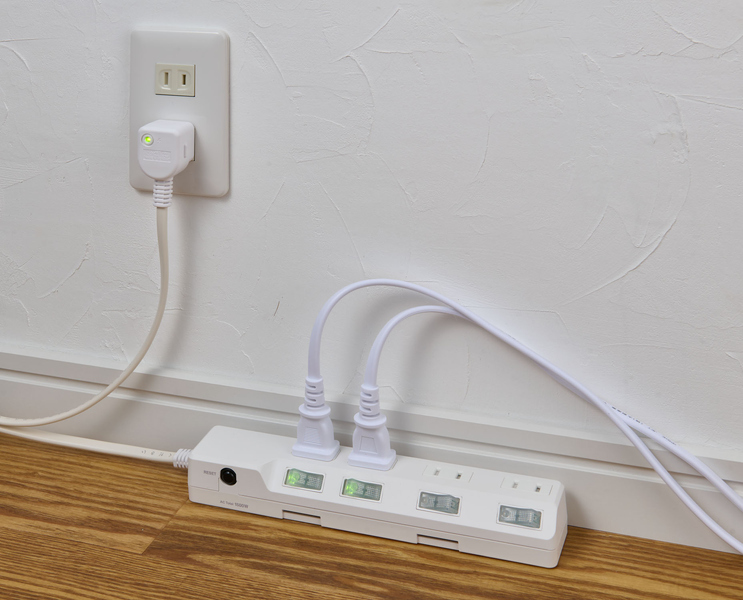 耐雷スイッチ付タップ(ブレーカー)