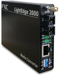 10BASE-T/100BASE-TX to 100BASE-FX(SC、SMF-15Km)メディアコンバータ