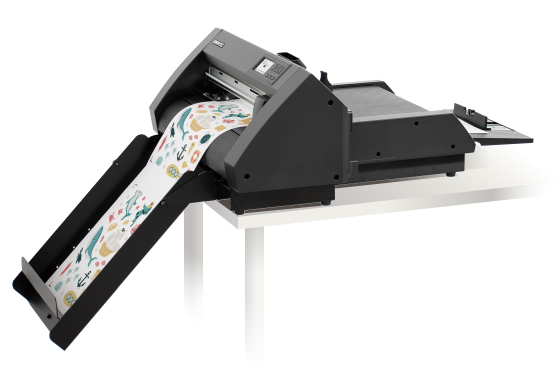 自動給紙型カッティングプロッタ