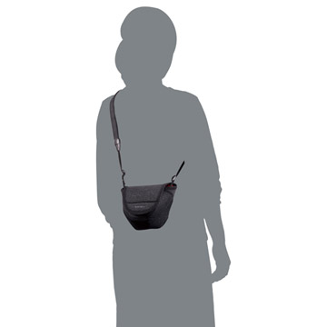 プラスシェル スリムフィット カメラケース 02 M ブラック