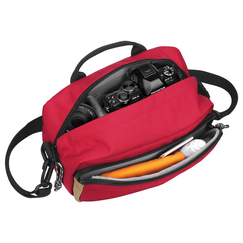 OUTDOOR PRODUCTS（アウトドアプロダクツ） カメラショルダーバッグ03 レッド