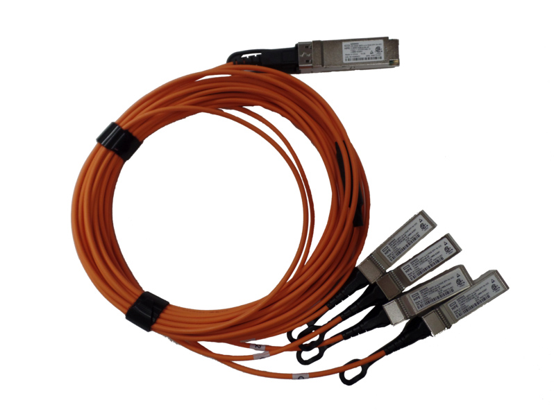 40GbE QSFP+ to 4x10GbE SFP+ 5m AOC ブレークアウトケーブル