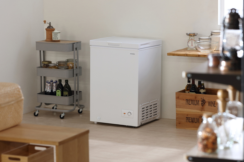 上開き式冷凍庫 100L ホワイト