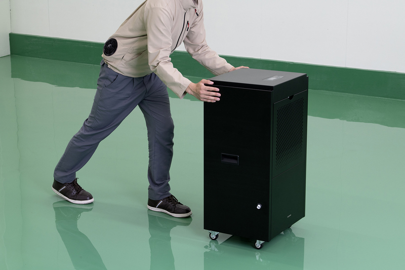 大型除湿機 ブラック