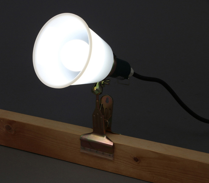 LEDクリップライト 防滴型 60形相当