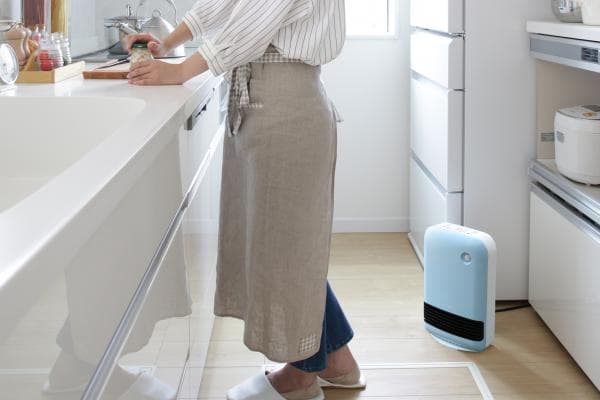 人感センサー付き大風量セラミックファンヒーター ブルー