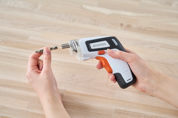 充電式電動ドライバー ホワイト