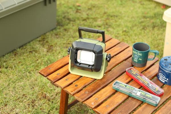 LEDベースライト 充電式 500lm